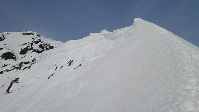 07 雪稜の雪庇