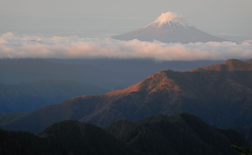 富士山に笠雲が